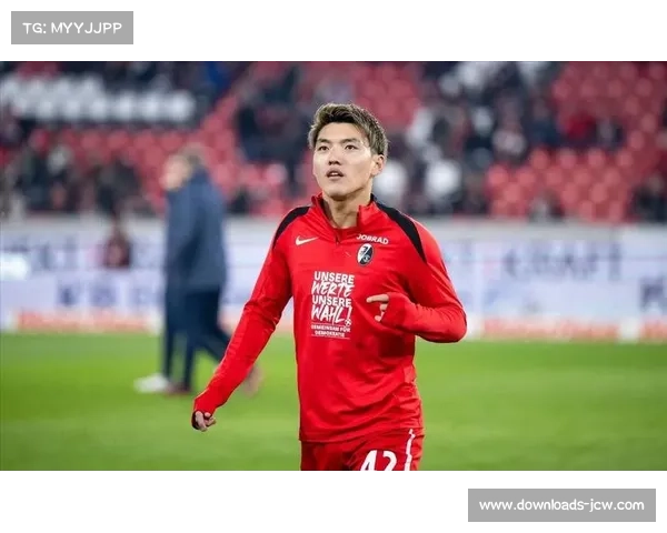 堂安律转投法兰克福，弗赖堡寻找替代者